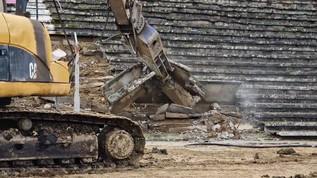 A început demolarea stadionului „Dan Păltinișanu”