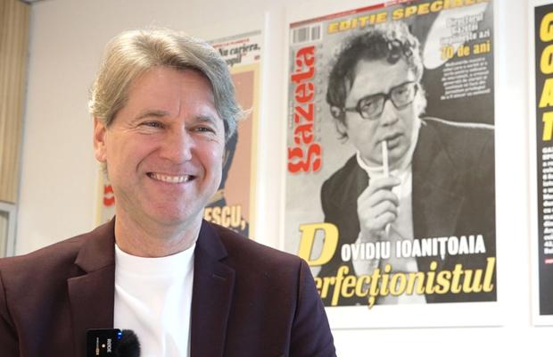 Răducioiu, dezvăluire despre Ovidiu Ioanițoaia: „Puțină lume știe, așa mi s-a lipit eticheta că nu mai știu limba română!” + Povești spectaculoase de la Lucescu, Hagi sau fiica gazetarului: „Ne alegeam hotelul după operatorul de cablu”