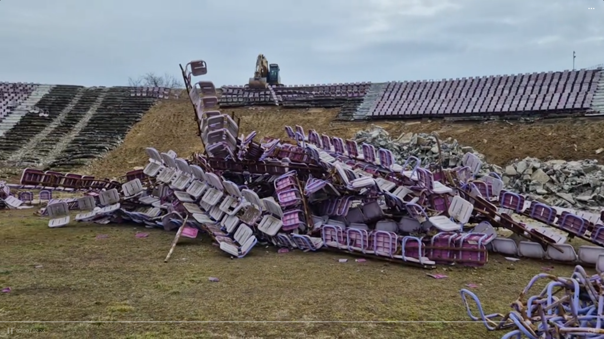 A început demolarea stadionului „Dan Păltinișanu”