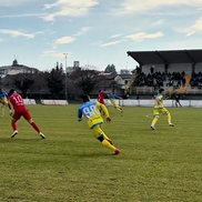 Douglas Costa a evoluat pe un stadion de 750 de locuri // Capturi FOTO: Tiktok @mundialitopodcast