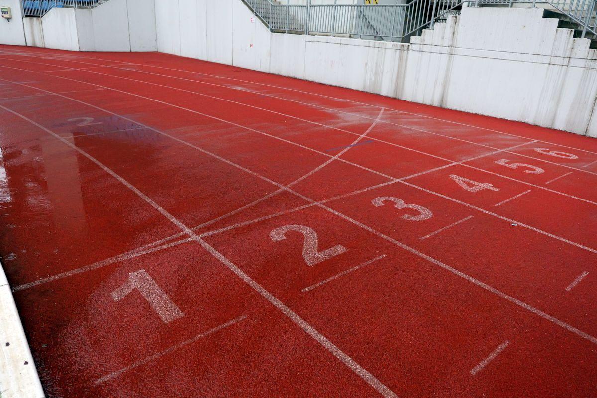 Stadionul funcționarilor! Pe arena unde Pandurii îngenunchea granzii mai „joacă” doar angajații de la primărie! GSP a descins la Târgu-Jiu