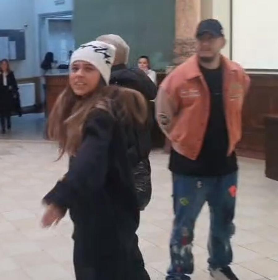 „Ce filmezi, mă? Ce filmezi, mă?” » Arestații din „dosarul Păulești” au declanșat un scandal-monstru pe holurile Judecătoriei Ploiești + Nepoata lui Florin Salam, printre agresori