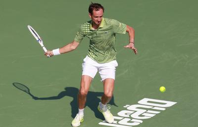 Daniil Medvedev, Andrey Rublev și Karen Khachanov au reușit să plece din Dubai