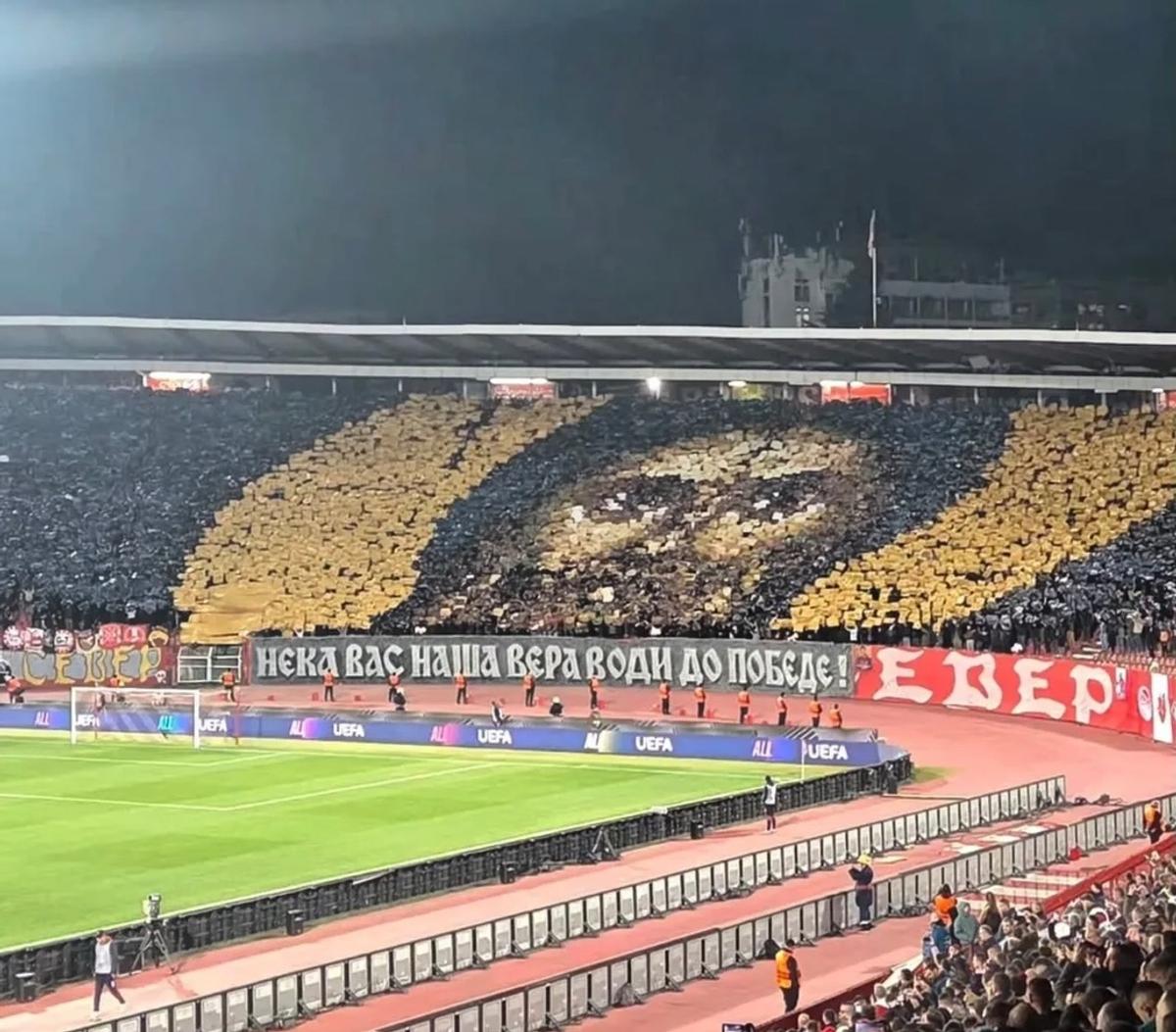 Scenografie religioasă la Steaua Roșie - Lille, în Europa League