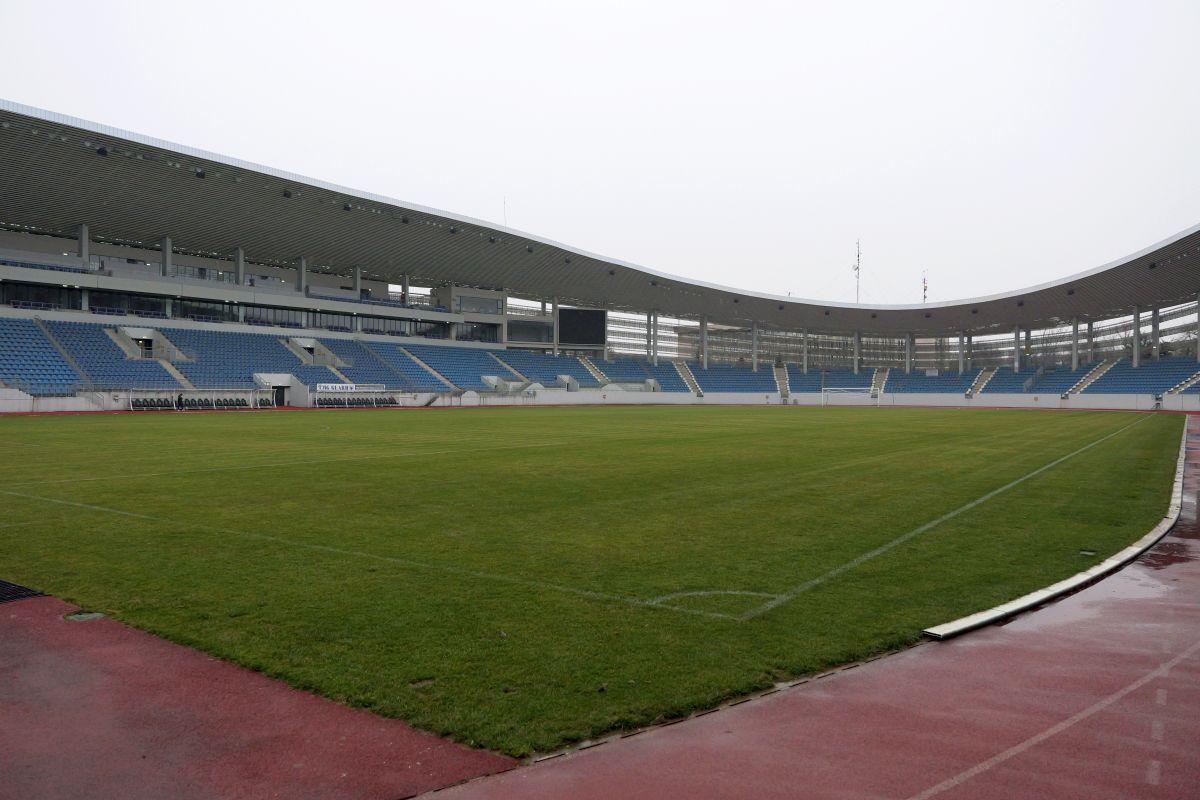 Stadionul funcționarilor! Pe arena unde Pandurii îngenunchea granzii mai „joacă” doar angajații de la primărie! GSP a descins la Târgu-Jiu