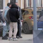 Gabi Matei (geacă neagră), la audieri la Parchetul Ploiești