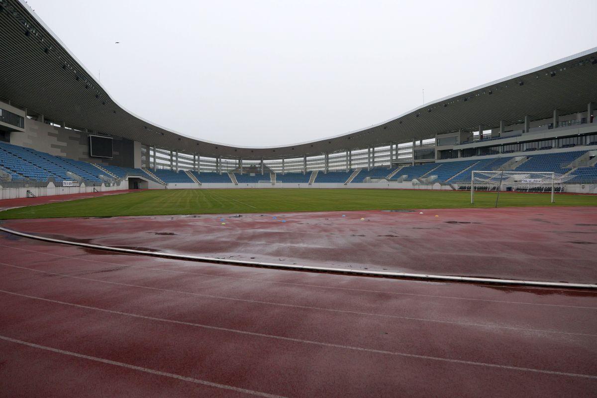 Stadionul funcționarilor! Pe arena unde Pandurii îngenunchea granzii mai „joacă” doar angajații de la primărie! GSP a descins la Târgu-Jiu