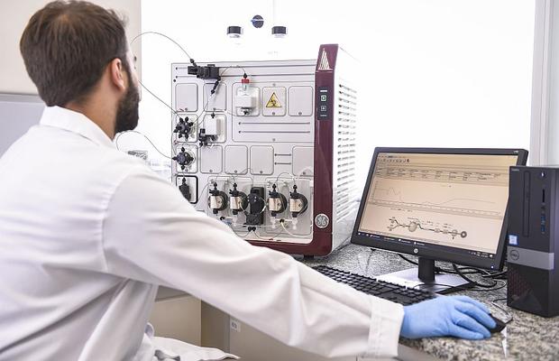 Președintele Societății Române de Epidemiologie avertizează: „Se poate ajunge la 10.000 de cazuri de coronavirus” » Când va fi vârful pandemiei