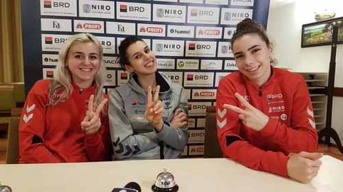 Cei trei portari ai lotului feminin au răspuns la o serie de întrebări care nu au neapărat legătură cu handbalul