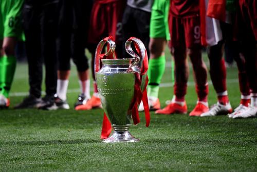 Variantă uluitoare! UEFA se gândește inclusiv să abandoneze cupele europene