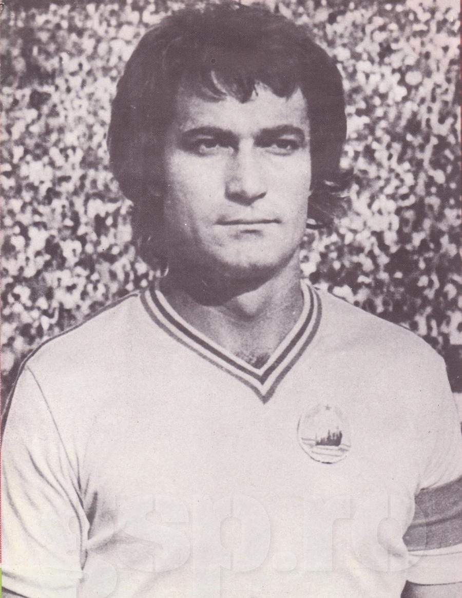 Costică Ștefănescu Costică Ștefănescu sau despre fotbaliștii nemuritori