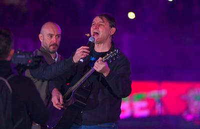 Ce s-a întâmplat la intonarea imnului » La TV a fost întreruptă transmisia