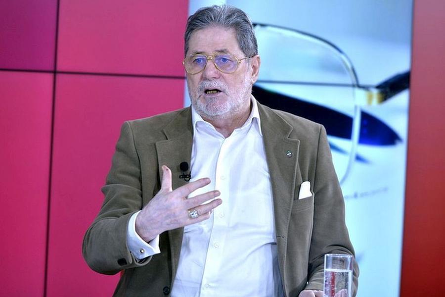 Cornel Dinu, 73 de ani, e expert TV la Telekom Sport Episodul 1: Brazilia - România 3-2, CM 1970 » Liță Dumitru, Cornel Dinu și Lajos Sătmăreanu comentează concluziile radiografiei InStat + amintiri unice cu Pele: „Am un regret mare, m-a urmărit 52 de ani”