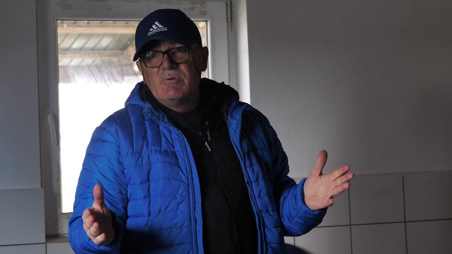 Răduță Ghioca și mesajul transmis în vestiar Antrenorul care l-a descoperit pe Budescu a făcut infarct de trei ori! „Dacă ești fotbalist, joci și printre căcăreze!”