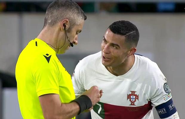 Cristiano Ronaldo i-a întins o „capcană” lui Radu Petrescu, apoi i-a râs în față românului » „Centralul” nu s-a lăsat păcălit