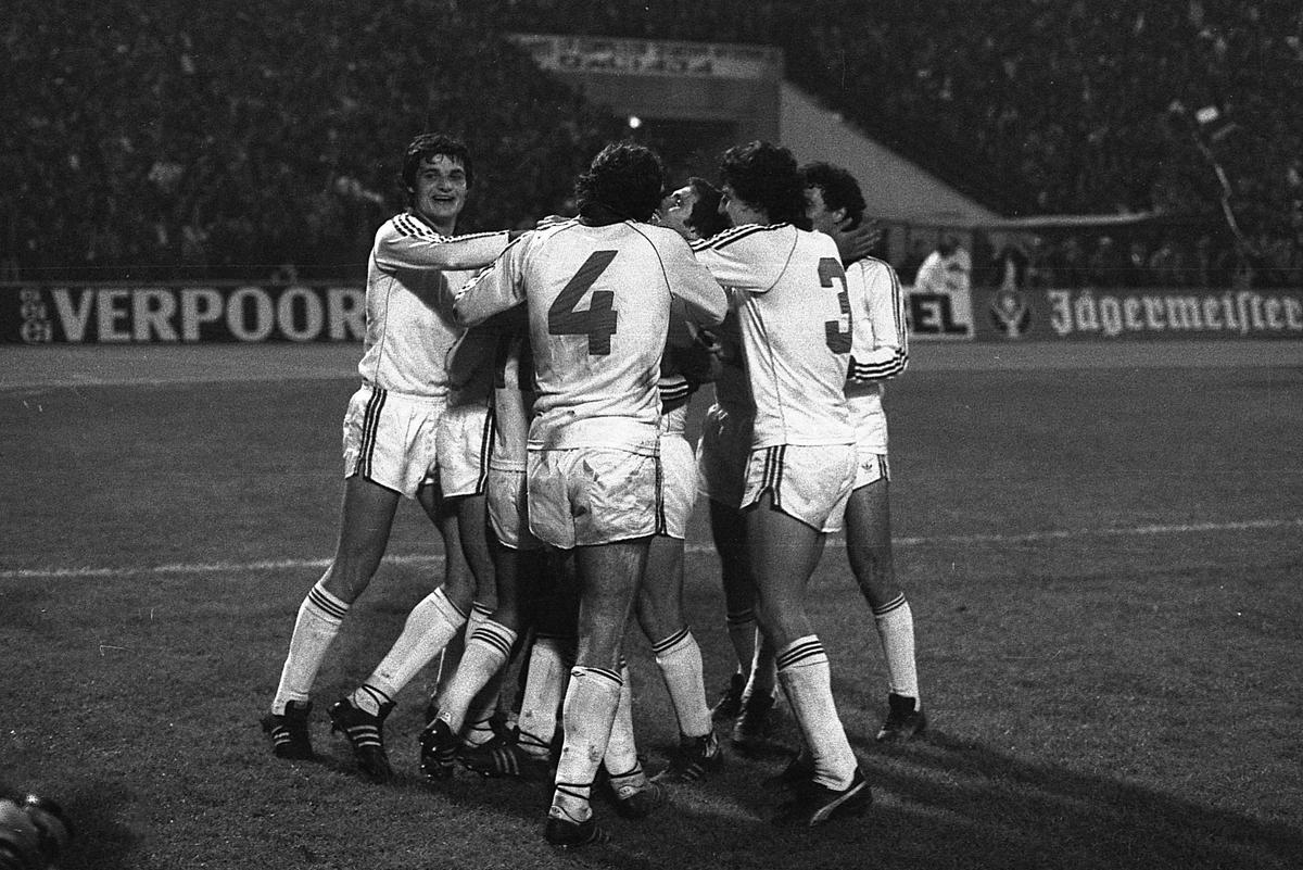 Dinamo - Hamburg 3-0.