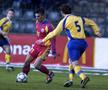 Imagini de la amicalul România - Ucraina 4-1 din 2002: ipostaze old-school în mocirla de la Constanța