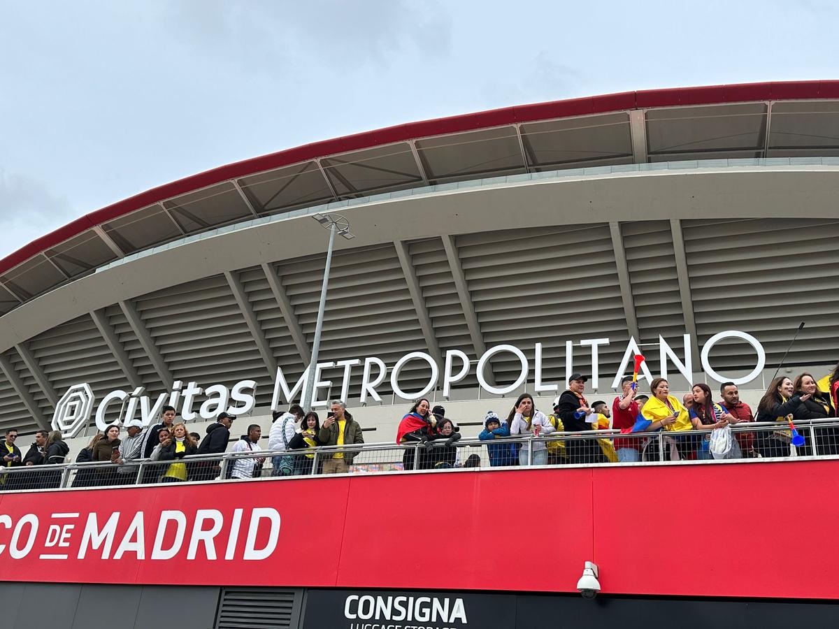 România de pe Metropolitano » Cum au trăit conaționalii amicalul contra Columbiei