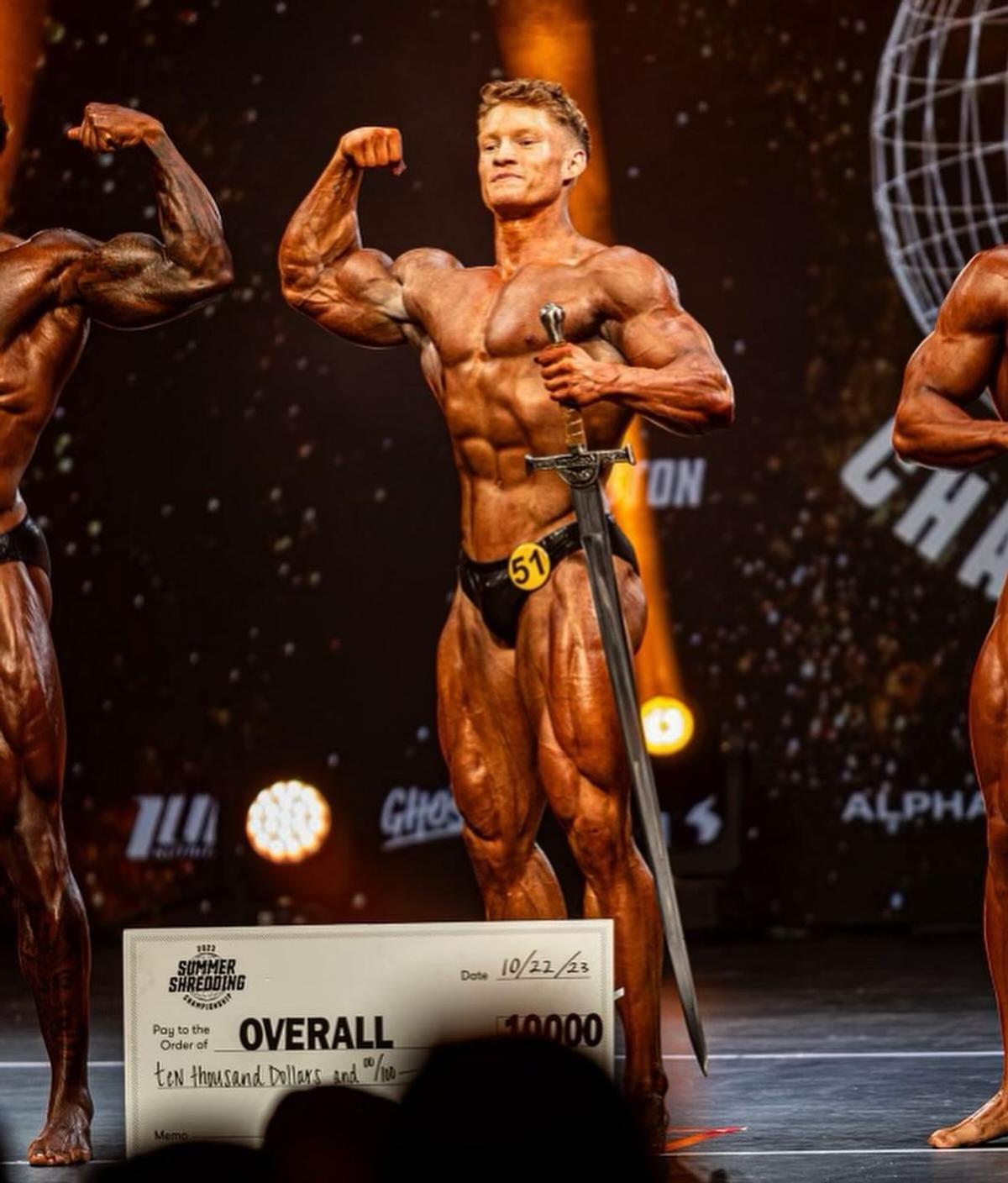 La doar 19 ani, i-a doborât lui Arnold Schwarzenegger recordul vechi de 57 de ani!
