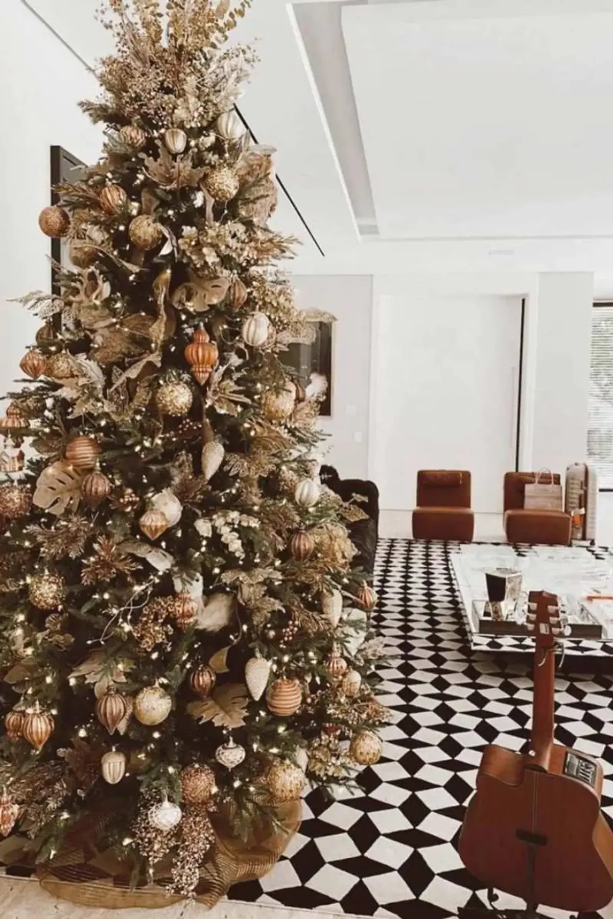 Cum arată casa lui Dani Alves din Barcelona