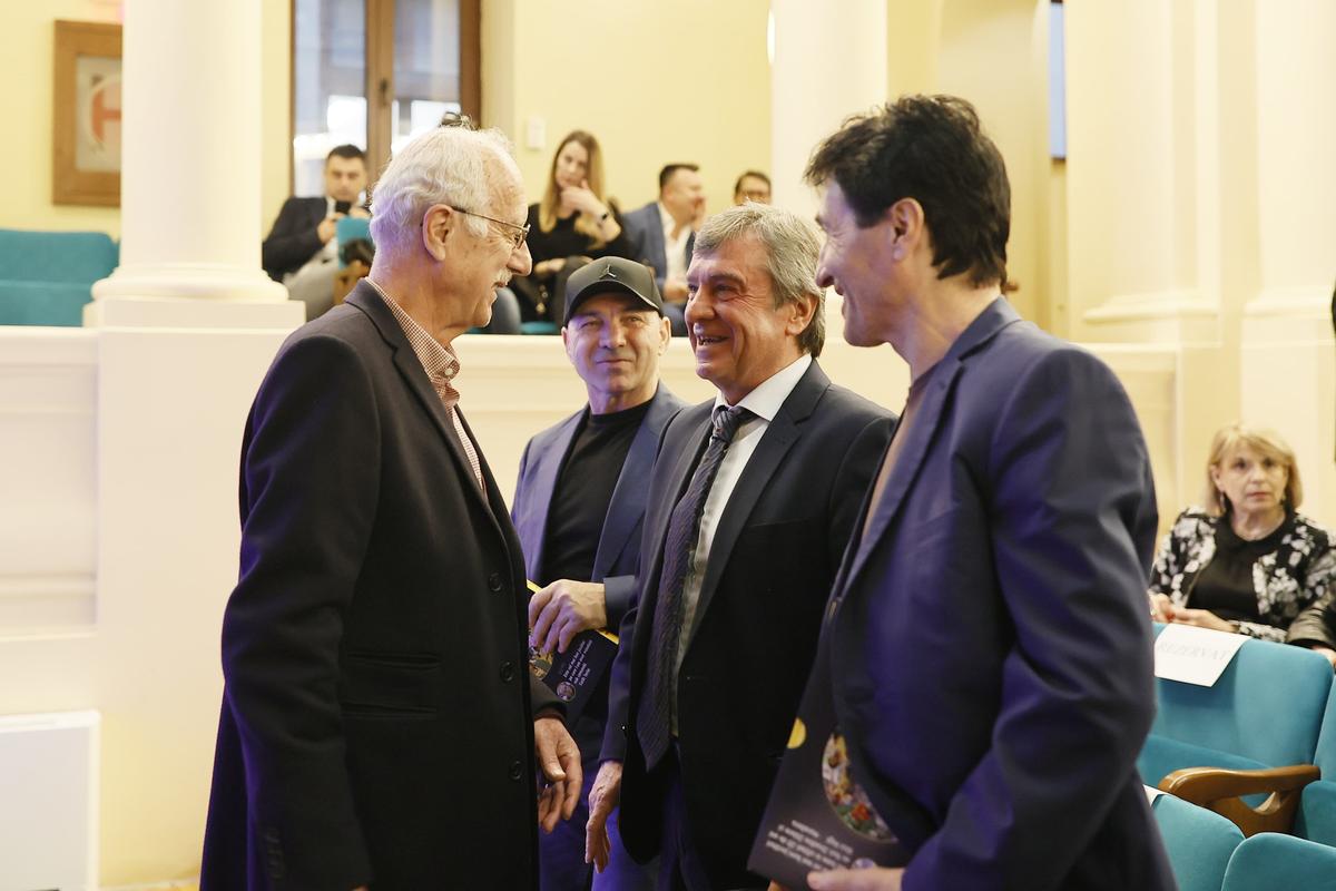 Gică Hagi și-a lansat cartea autobiografică „Drumul meu”