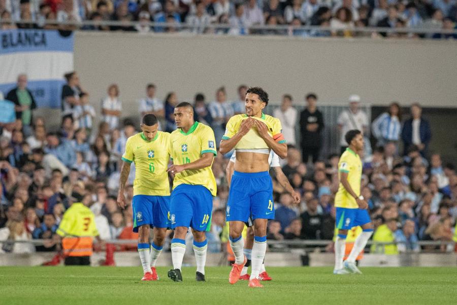 Ironii după Superclasico: „Ei au vorbit, noi i-am învățat fotbal. Minut de reculegere pentru o Brazilie moartă!”