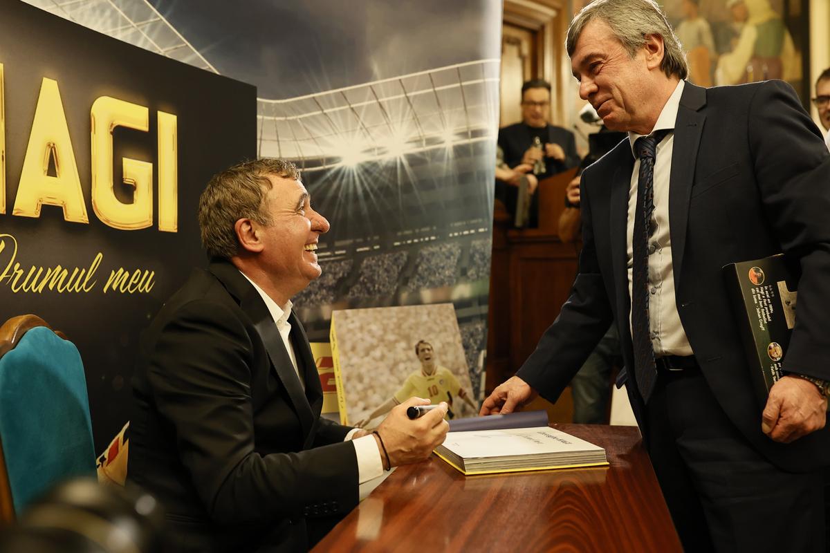 Gică Hagi și-a lansat cartea autobiografică „Drumul meu”