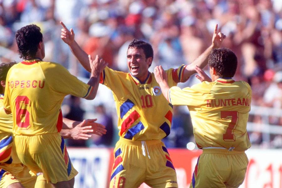 Cum s-a descurcat România în trecut cu adversarele pe care le are dacă se califică la Campionatul Mondial 2026 » O mare victorie a Generației de Aur, un scandal cât casa și celebrul discurs al lui Hagi: „Merităm să ne faceți statuie!”
