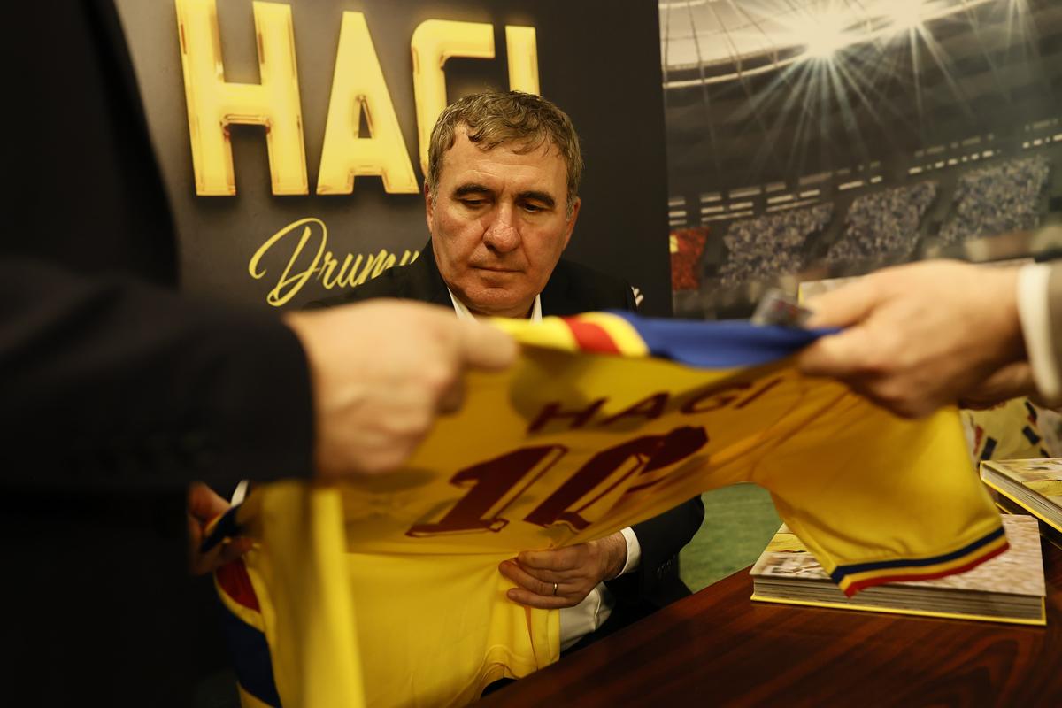 Gică Hagi și-a lansat cartea autobiografică „Drumul meu”