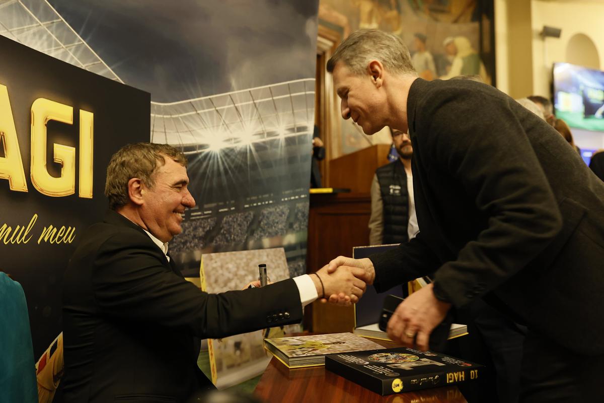 S-au ignorat total la lansarea cărții lui Gică Hagi! De ce Mircea Lucescu și Giovanni Becali sunt în „război”: „Cea mai mare greșeală a vieții mele!”