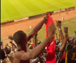 Susținătorii lui Joyskim Dawa au făcut spectacol în Camerun