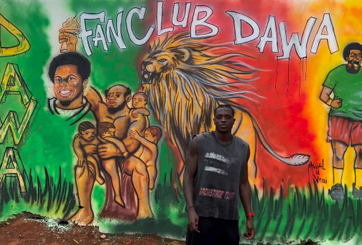 Susținătorii lui Joyskim Dawa au făcut spectacol în Camerun