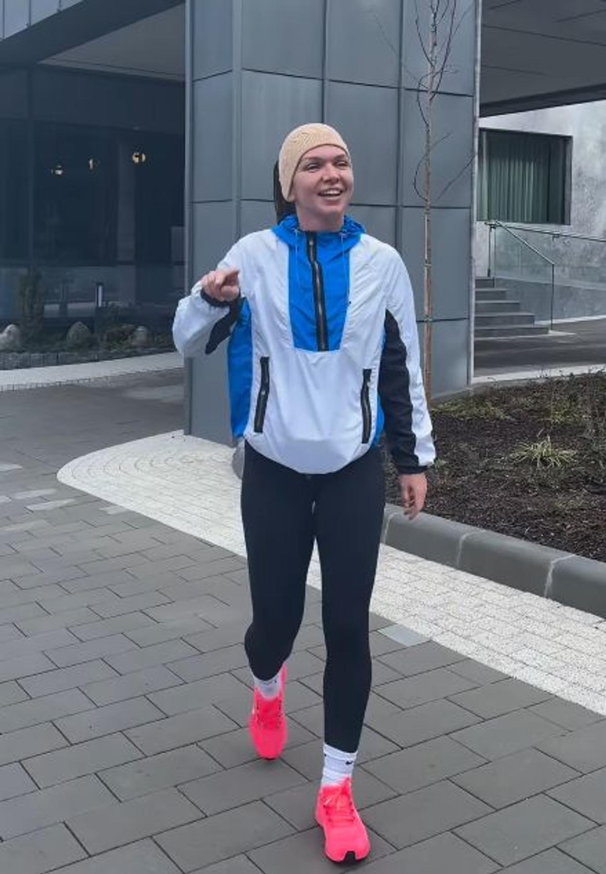 Simona Halep s-a filmat pe străzile din Poiana Brașov și a publicat imaginile pe Internet » Meciul pentru care se pregătește