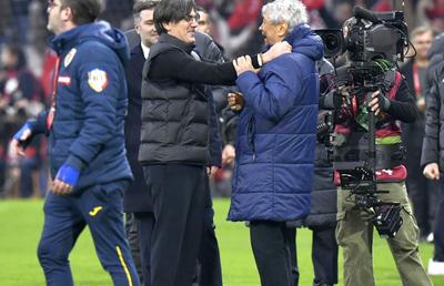 Ce s-a întâmplat pe gazon, imediat după Turcia - România: scenele pentru istorie cu Mircea Lucescu, la ultimul meci mare al carierei