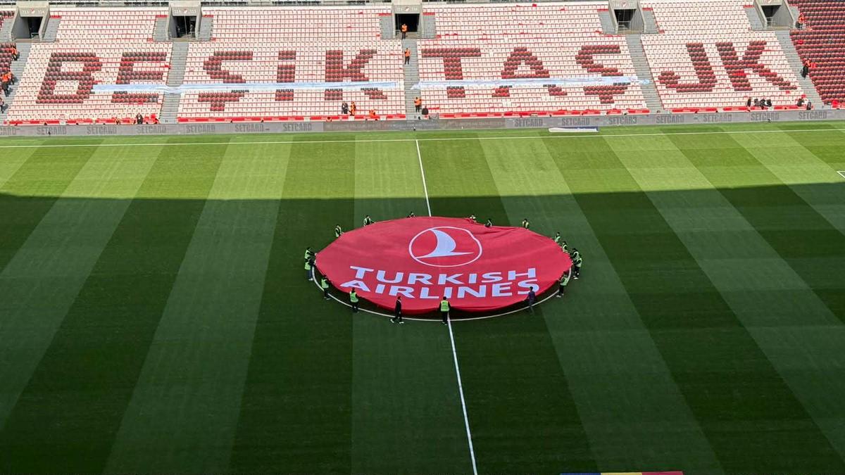 Umilință totală pentru Arena Națională! » Ce am găsit pe Tüpraş Stadium din Istanbul: dotări SF la VIP
