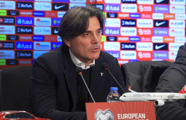 Vincenzo Montella s-a răstit la un jurnalist român: „Dacă faceți o greșeală într-un articol, dumneavoastră vă dați demisia?!”