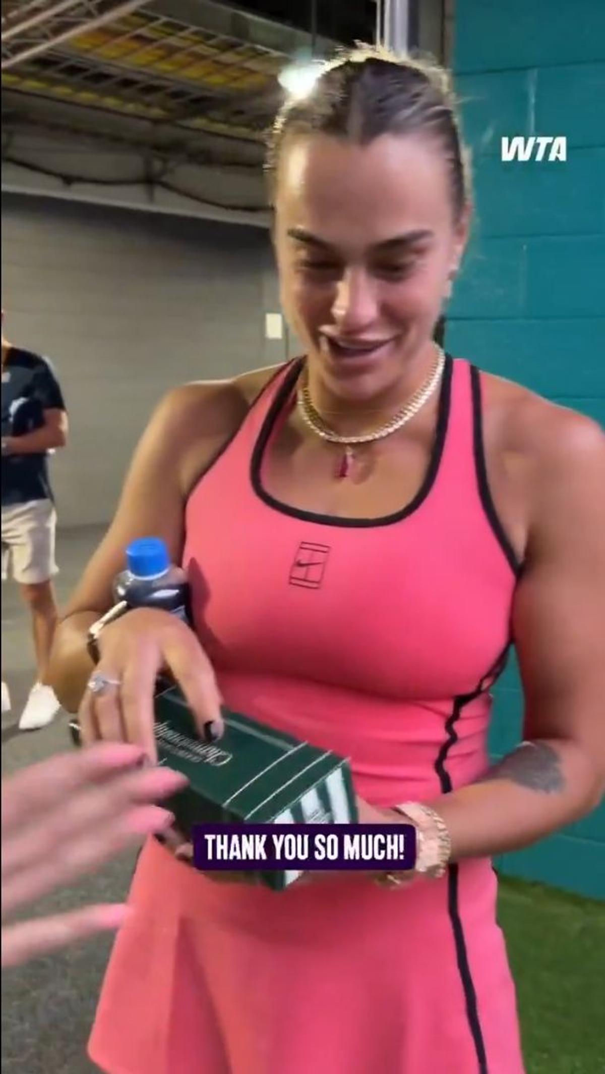Reacția Arynei Sabalenka când a gustat cel mai scump hot-dog din lume: „Oh, Doamne...” » Cât costă și ce conține