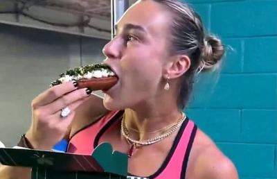 Reacția Arynei Sabalenka când a gustat cel mai scump hot-dog din lume: „Oh, Doamne...” » Cât costă și ce conține