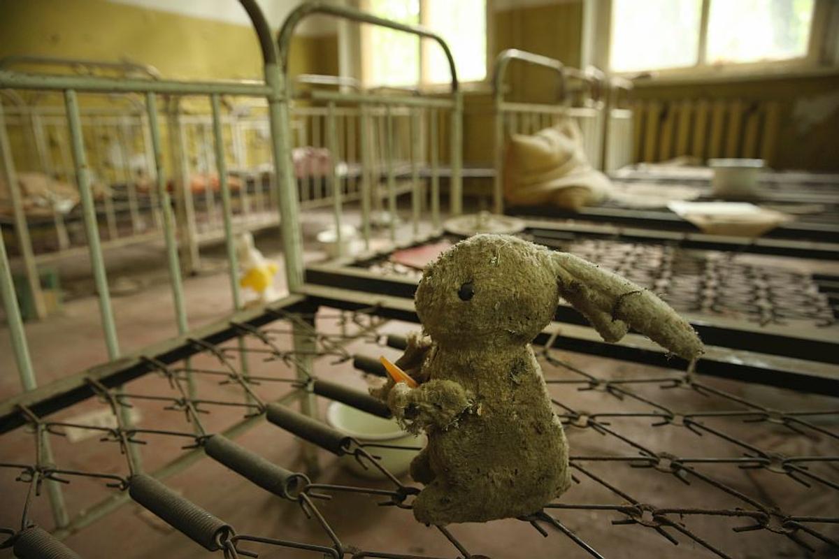VIDEO + FOTO 34 de ani de la dezastrul nuclear de la Cernobîl! Ce își amintesc Cornel Dinu și Helmuth Duckadam: „O arsură puternică pe piele” + „N-aveam voie să prind mingea la piept!”