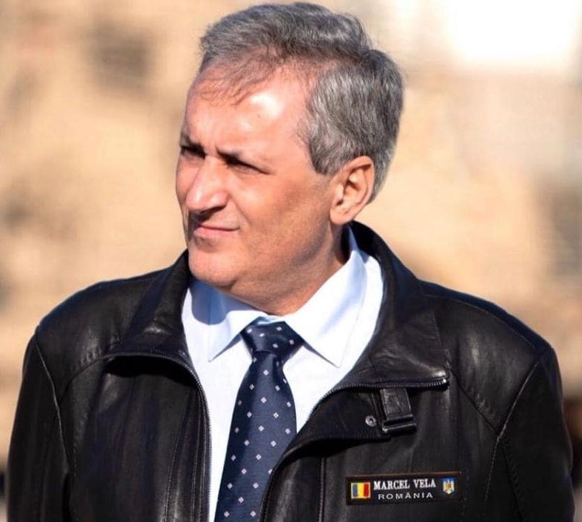 Ministrul Marcel Vela a elucidat misterul gecii de piele: „Se pare că ea nu este orice geacă” :)