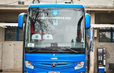 Autocarul lui Poli Iași, blocat de ultrași » Ce au cerut fanii