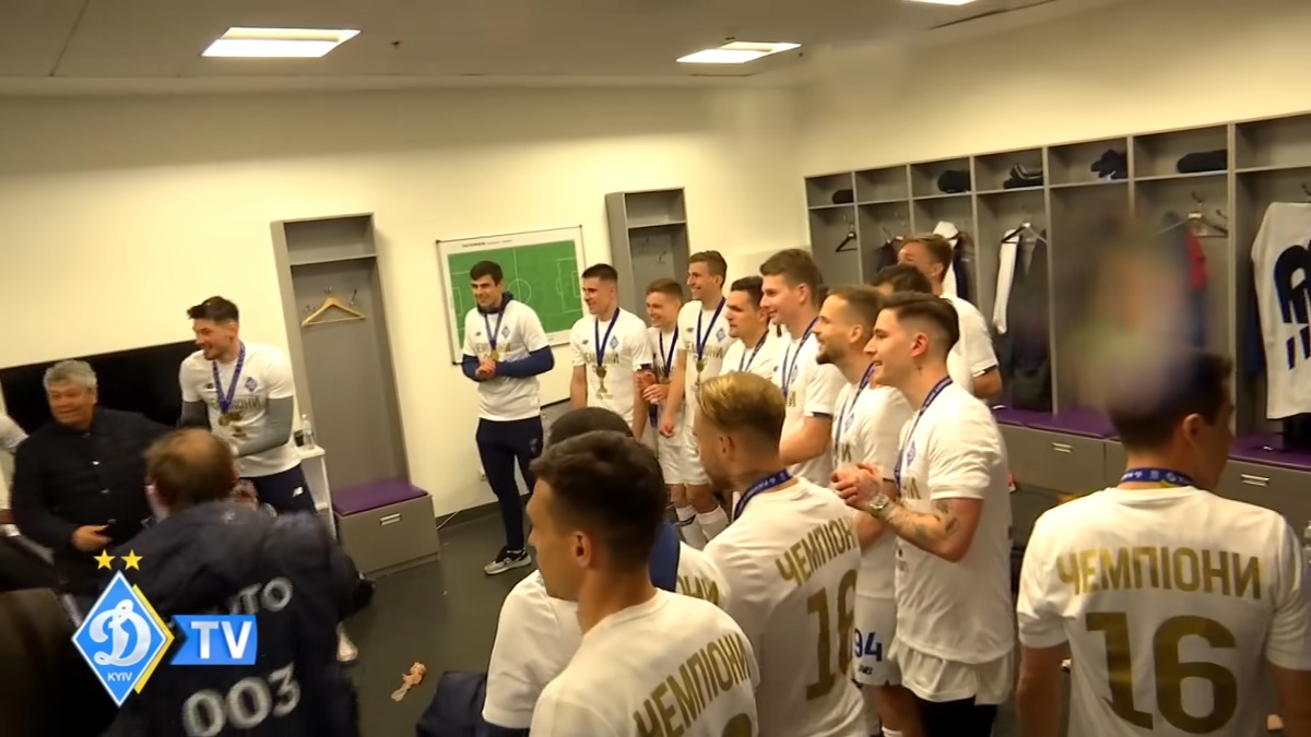 FOTO Mircea Lucescu a ieșit campion cu Dinamo Kiev. Imagini din vestiar