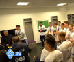 Mircea Lucescu, așa cum nu l-ați mai văzut! A fost aruncat în sus și udat cu șampanie în vestiar