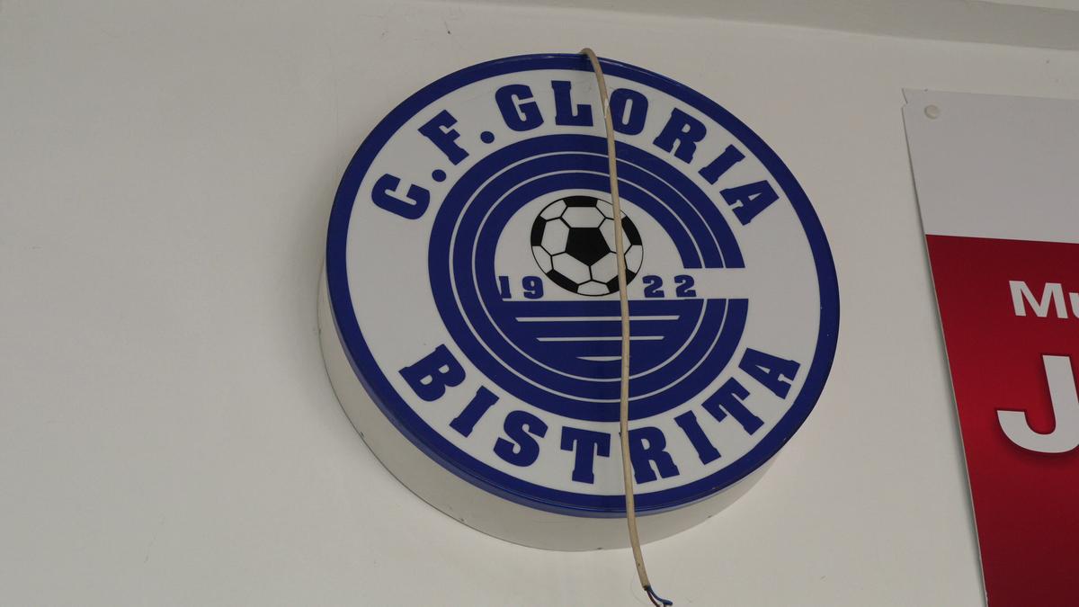 Centenarul „Vampirilor” în paragină și mediocritate » Așa arată astăzi stadionul pe care tremurau granzii: mâncat de mucegai, cu pereți scorojiți și geamuri sparte