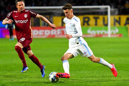 Ediția de astăzi a proiectului „Dezbaterea Zilei” a abordat lupta la titlu din Liga 1. Cu 4 etape înainte de finalul play-off-ului, CFR Cluj are două puncte avans față de principala urmăritoare, FCSB, și 6 lungimi peste CS Universitatea Craiova.