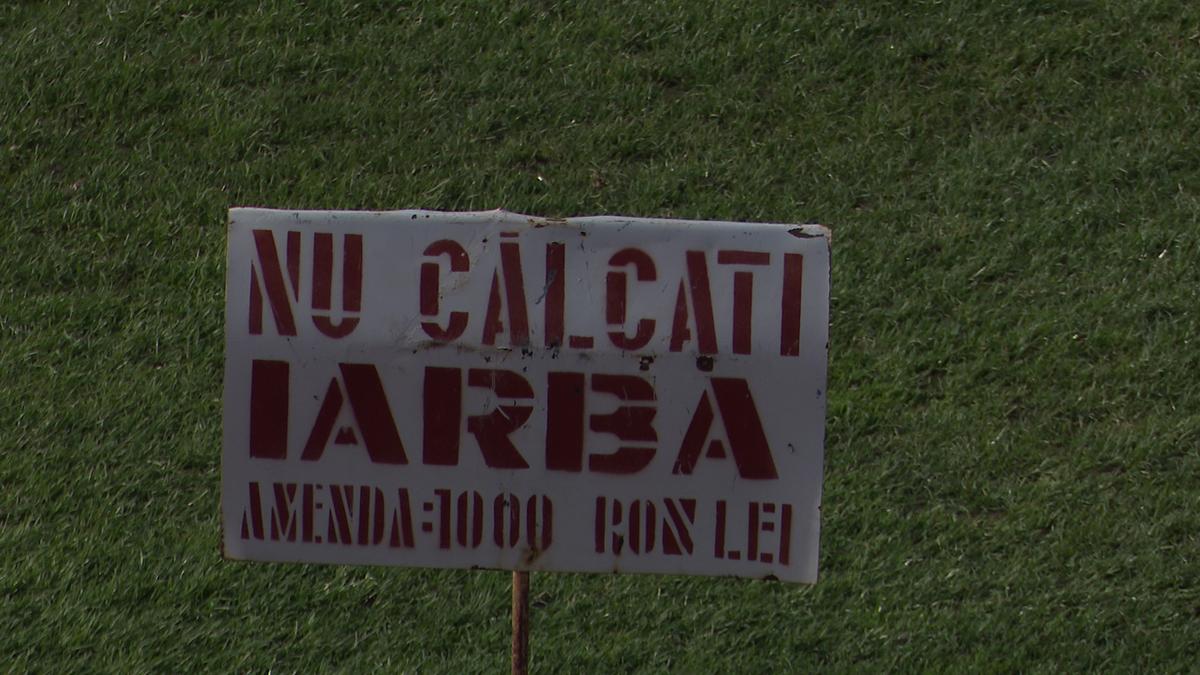 Centenarul „Vampirilor” în paragină și mediocritate » Așa arată astăzi stadionul pe care tremurau granzii: mâncat de mucegai, cu pereți scorojiți și geamuri sparte