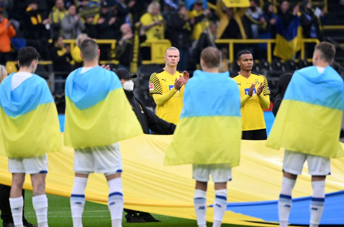 Mircea Lucescu, victorie în amicalul caritabil contra lui Dortmund » Momente emoționante + suma impresionantă strânsă din donațiile fanilor
