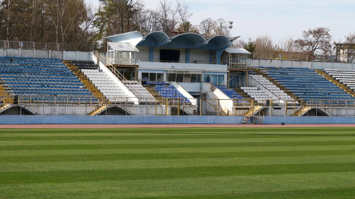 REPORTAJ. Pe Gloria Bistrița o găsește centenarul cu un stadion prăpădit