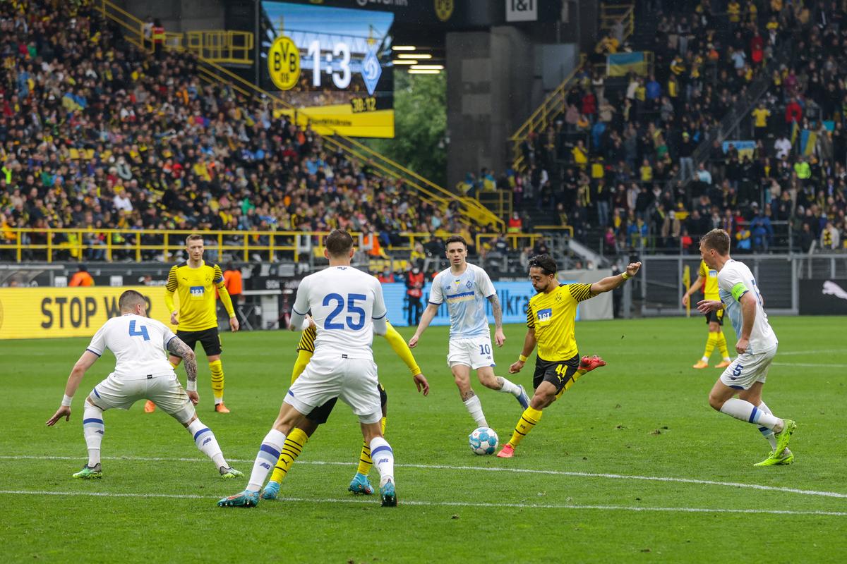 Mircea Lucescu, victorie în amicalul caritabil contra lui Dortmund » Momente emoționante + suma impresionantă strânsă din donațiile fanilor