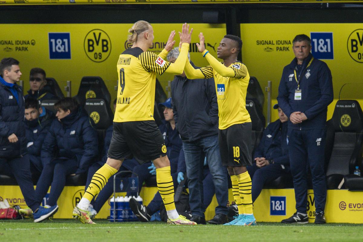 Mircea Lucescu, victorie în amicalul caritabil contra lui Dortmund » Momente emoționante + suma impresionantă strânsă din donațiile fanilor